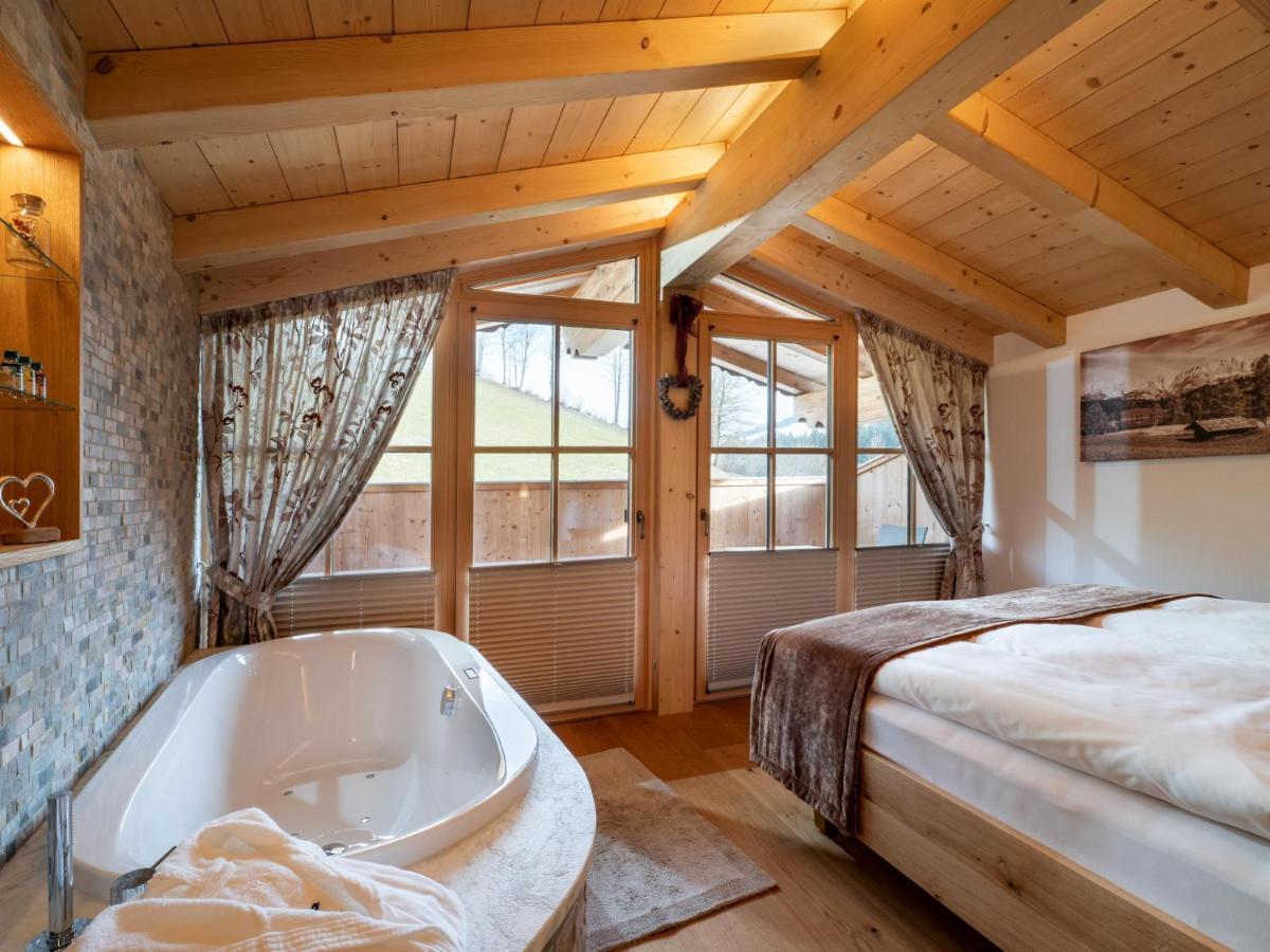 Luxusappartement Alpenliebe Oberndorf in Tirol Exterior photo